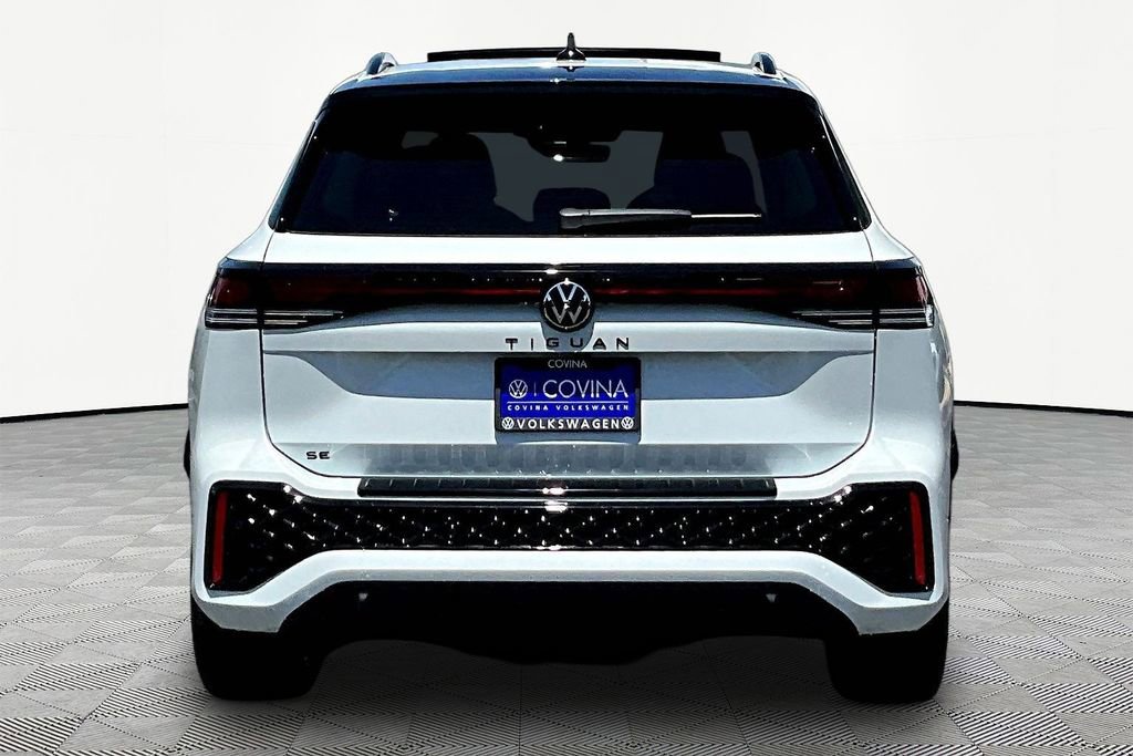 New 2026 Volkswagen Tiguan SE R-Line FWD image 5