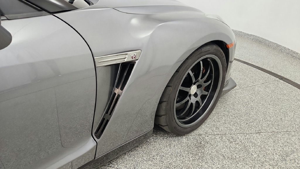 Used 2011 Nissan GT-R Premium AWD/4WD image 39