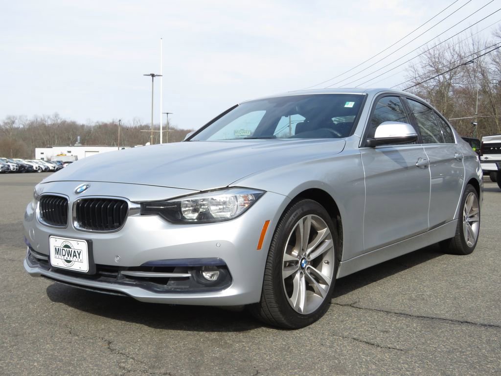 Used 2017 BMW 330i xDrive Sedan image 1