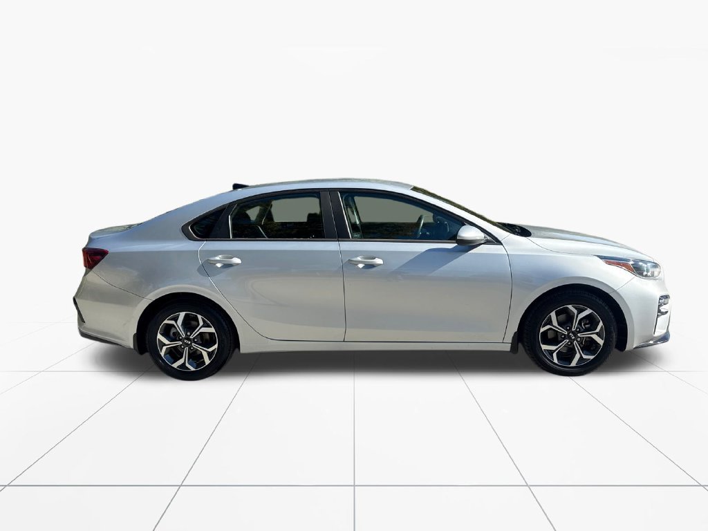 Used 2020 Kia Forte LXS FWD image 9