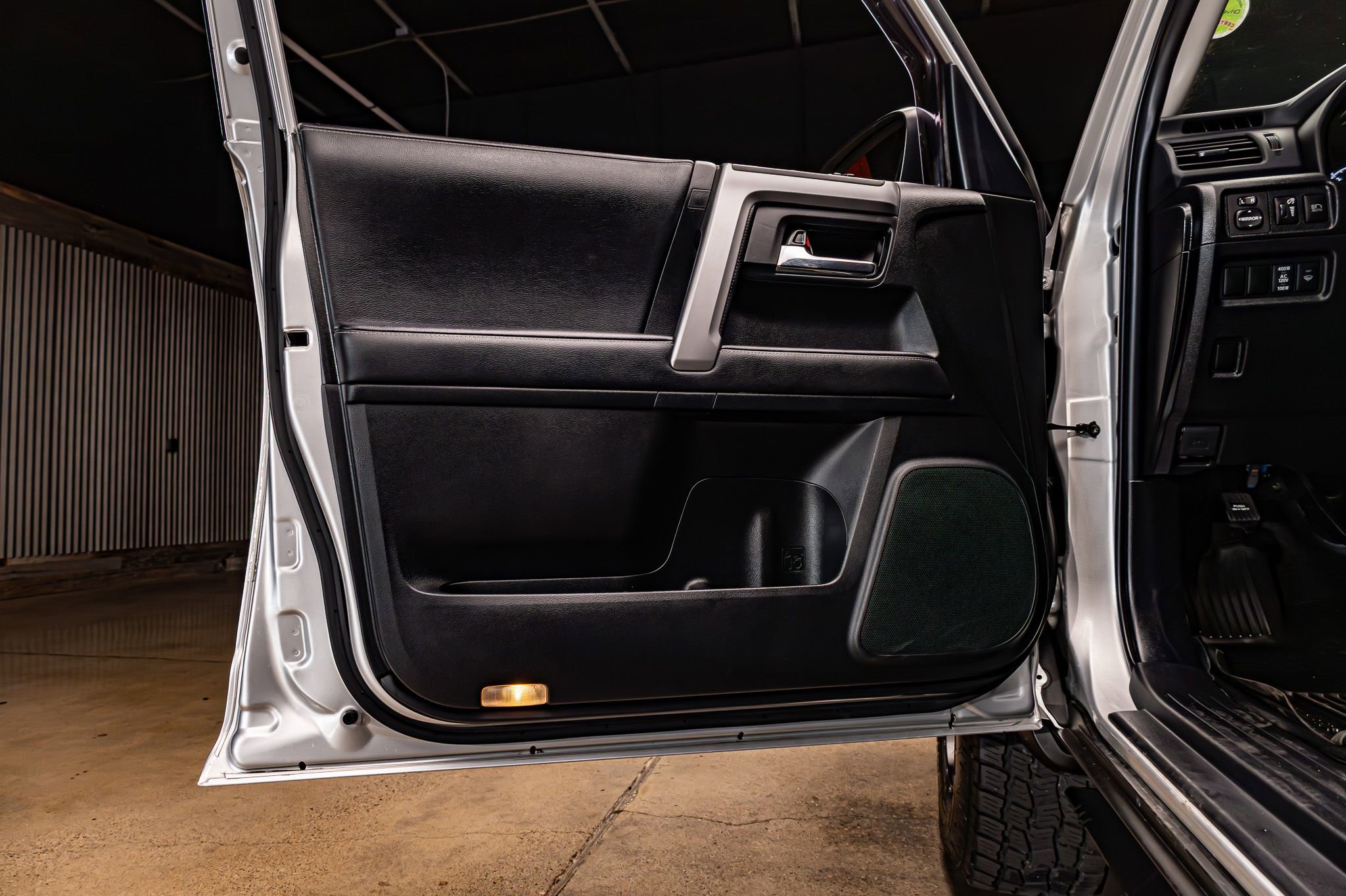 Used 2022 Toyota 4Runner SR5 image 25