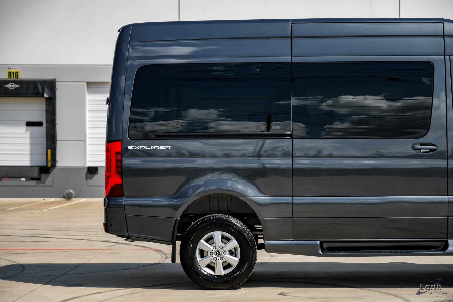 Used 2023 Mercedes-Benz Sprinter 2500 image 17