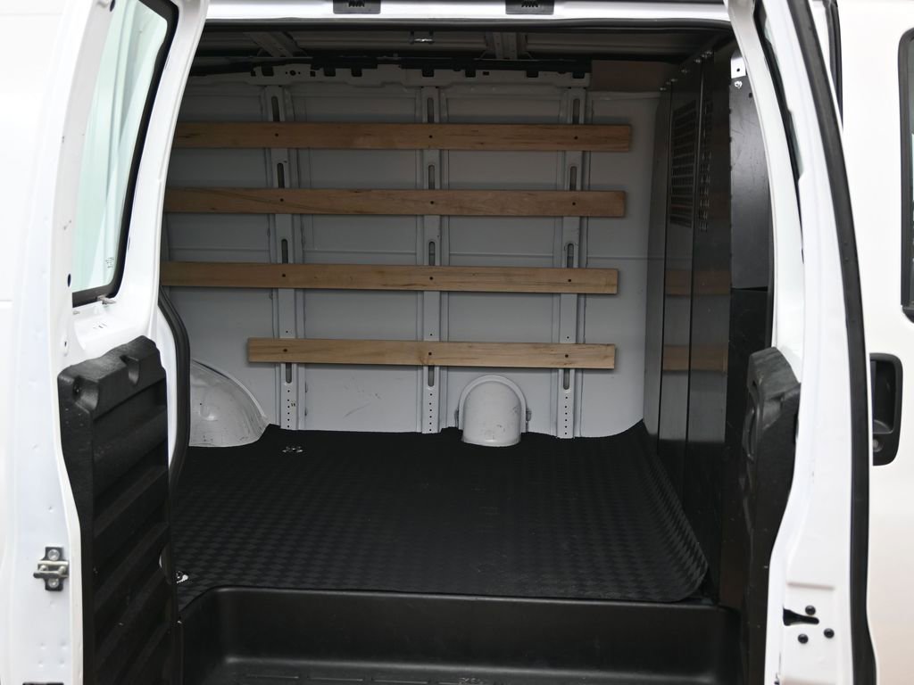 Used 2024 Chevrolet Express 2500 w/ Driver Convenience Package image 28