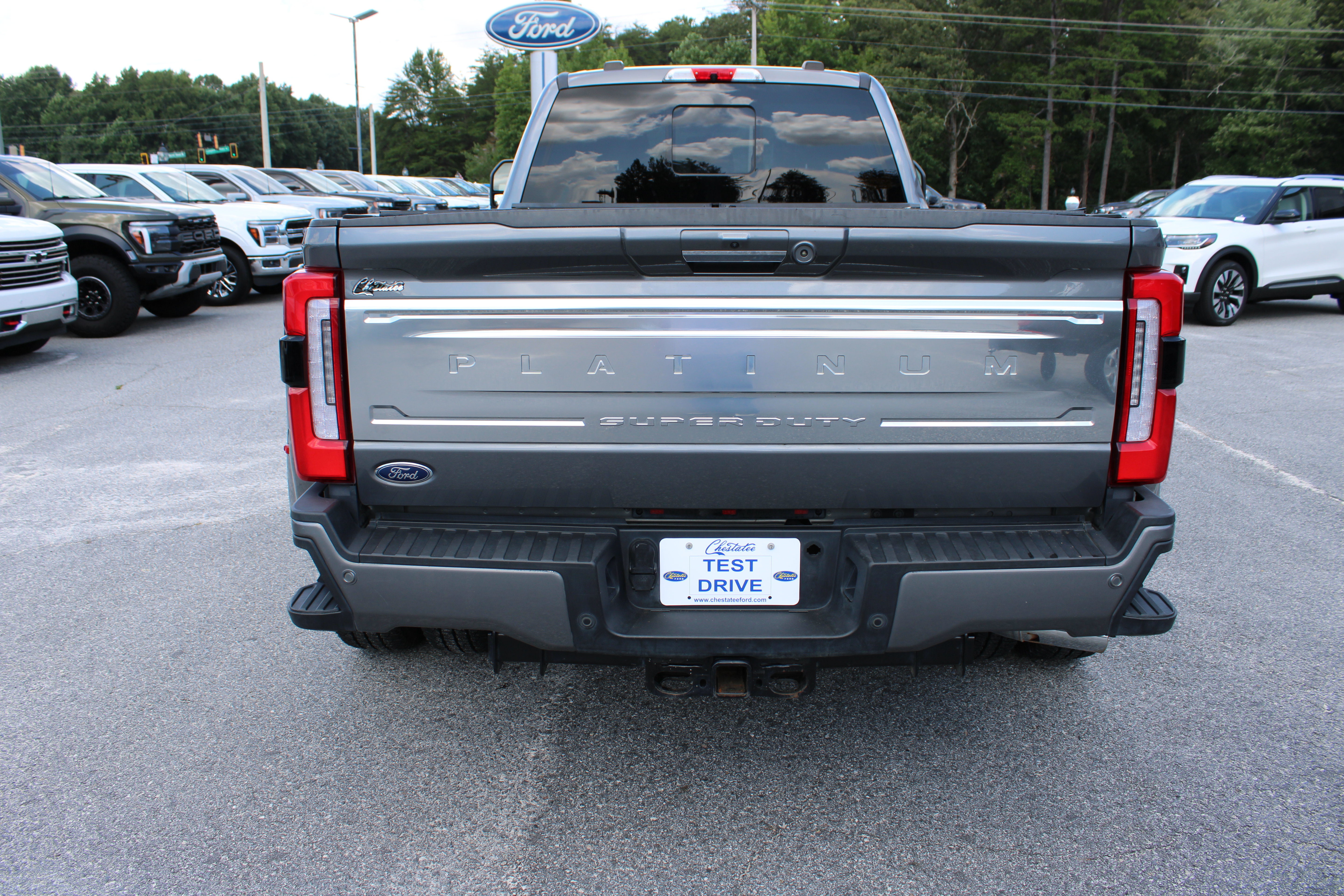 Used 2024 Ford F350 Platinum w/ FX4 Off-Road Package AWD/4WD image 7