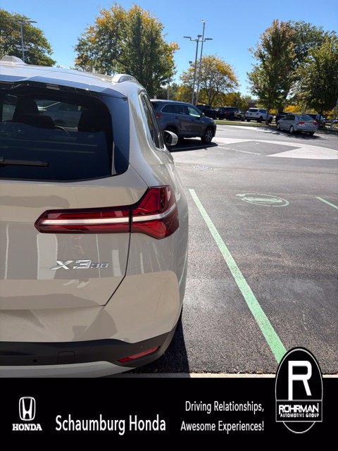Used 2025 BMW X3 xDrive30i AWD/4WD image 6