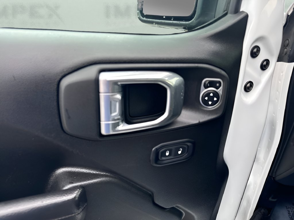 Used 2025 Jeep Wrangler Unlimited Sport AWD/4WD image 24