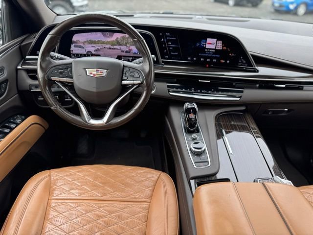 Used 2021 Cadillac Escalade Sport w/ LPO, Illumination Package AWD/4WD image 17
