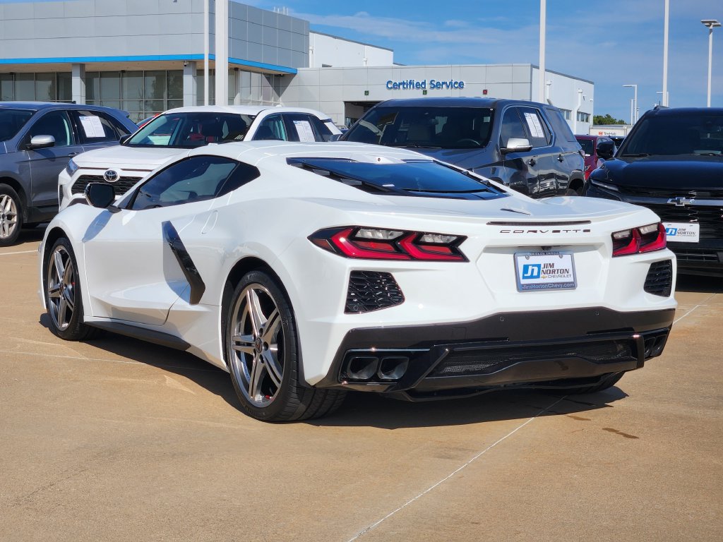 Used 2026 Chevrolet Corvette Stingray Coupe RWD image 7