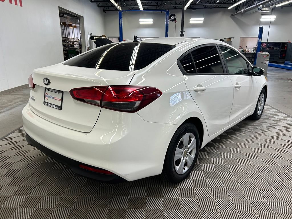 Used 2017 Kia Forte LX FWD image 7