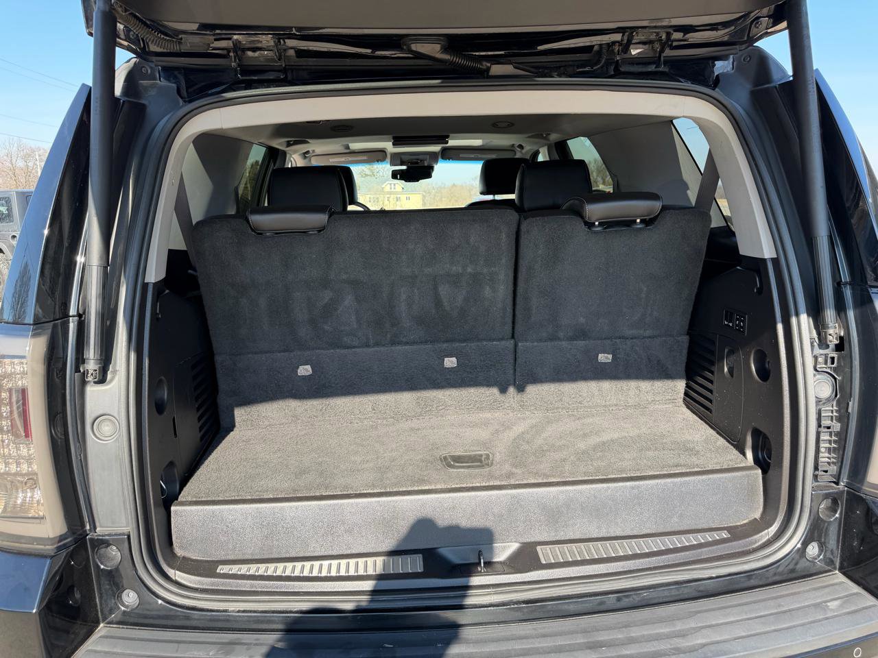 Used 2015 GMC Yukon SLT w/ Open Road Package AWD/4WD image 30