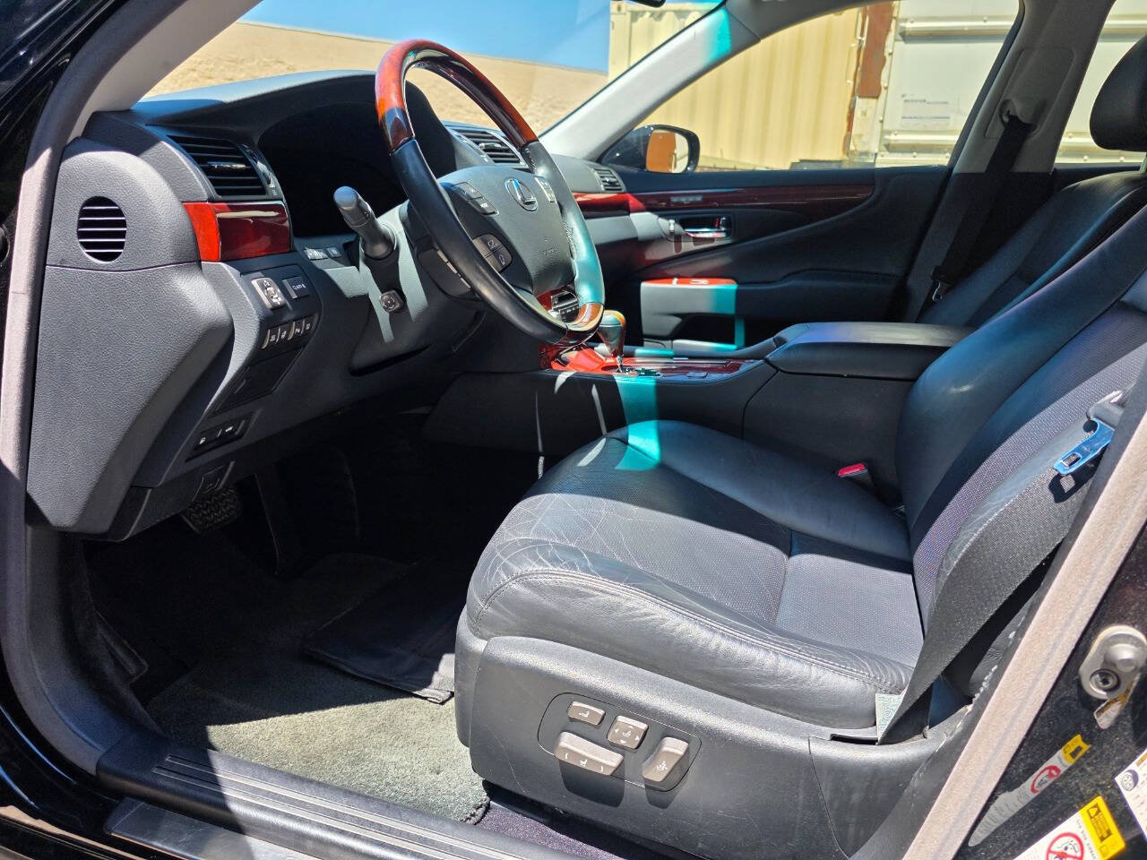 Used 2010 Lexus LS 460 RWD image 13