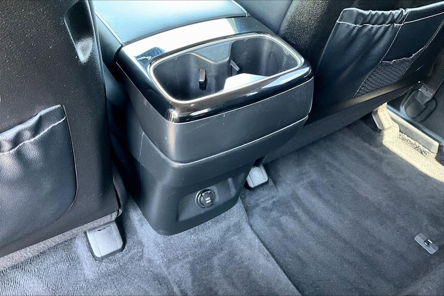 Certified 2022 Kia Telluride EX w/ EX Premium Package FWD image 12