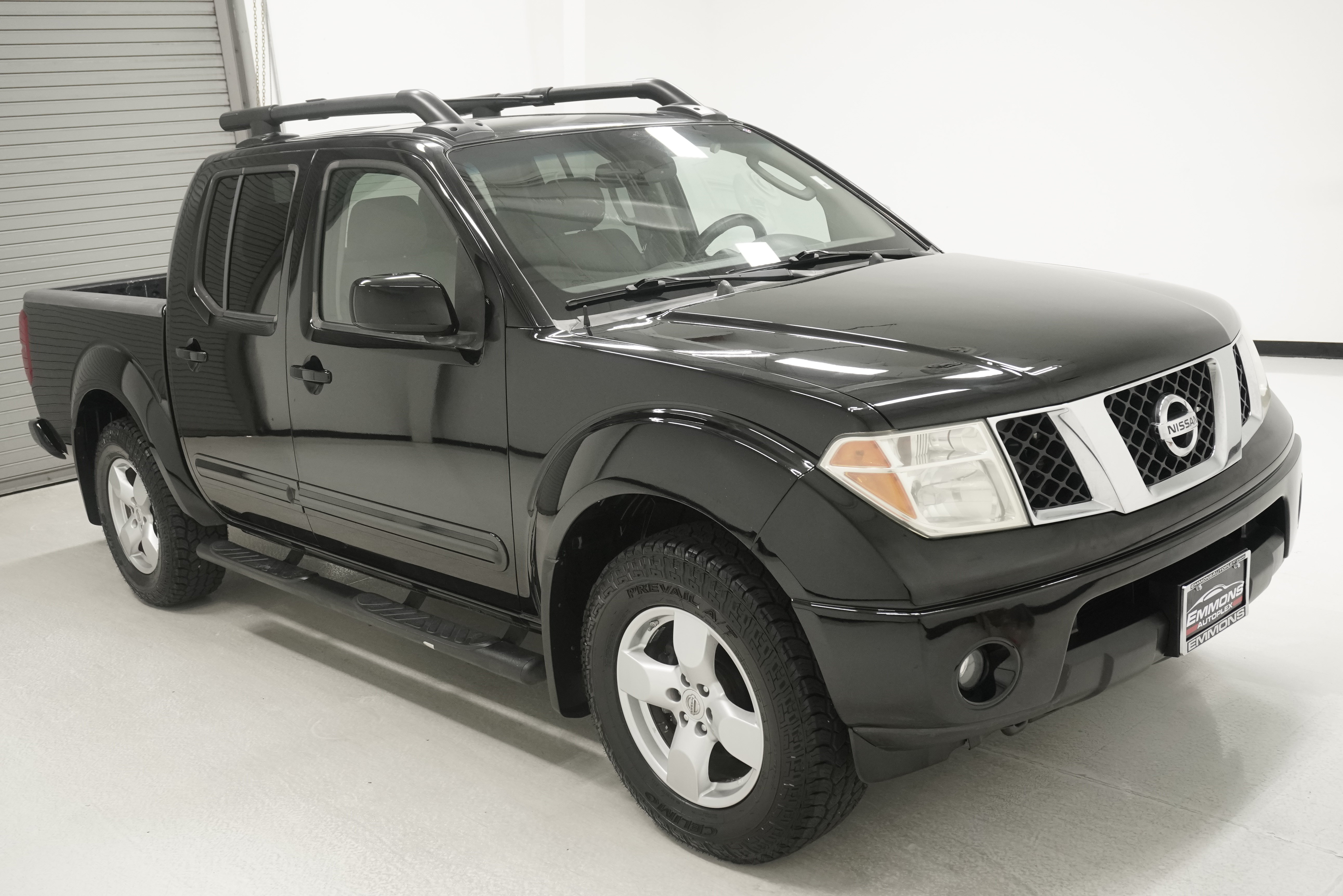 Used 2007 Nissan Frontier LE RWD image 3