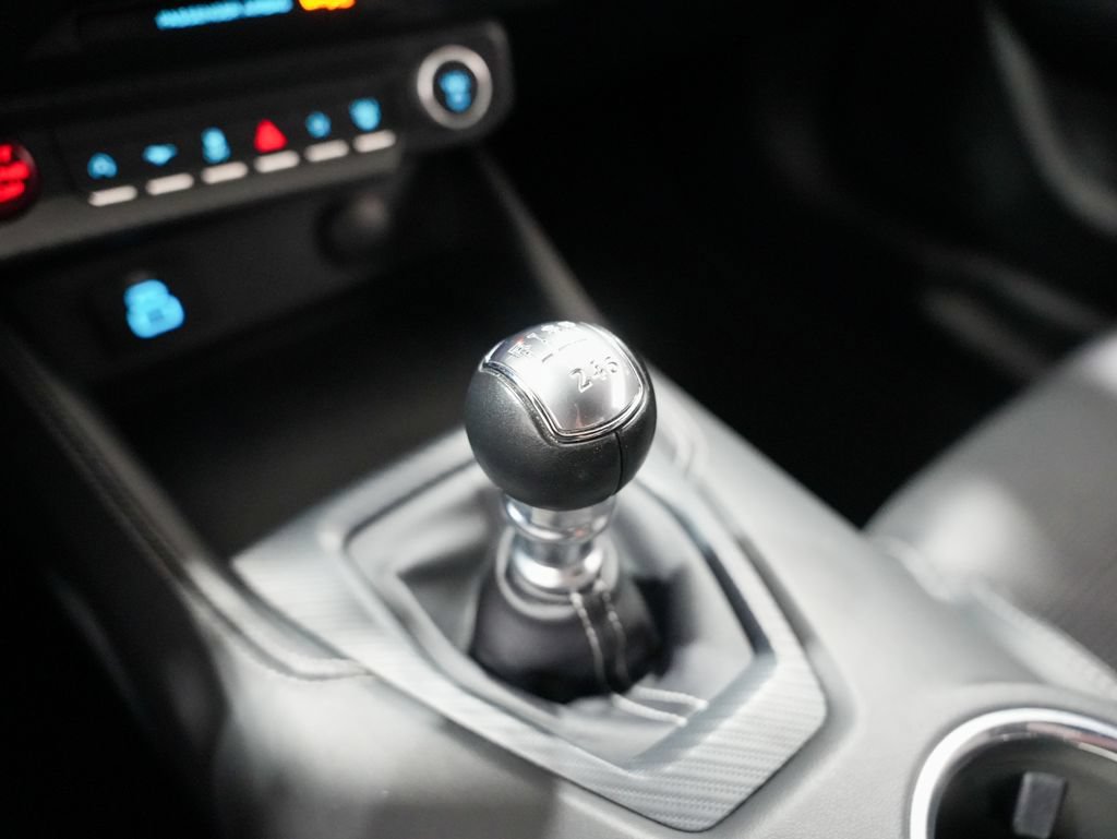 Used 2025 Ford Mustang GT Premium RWD image 17