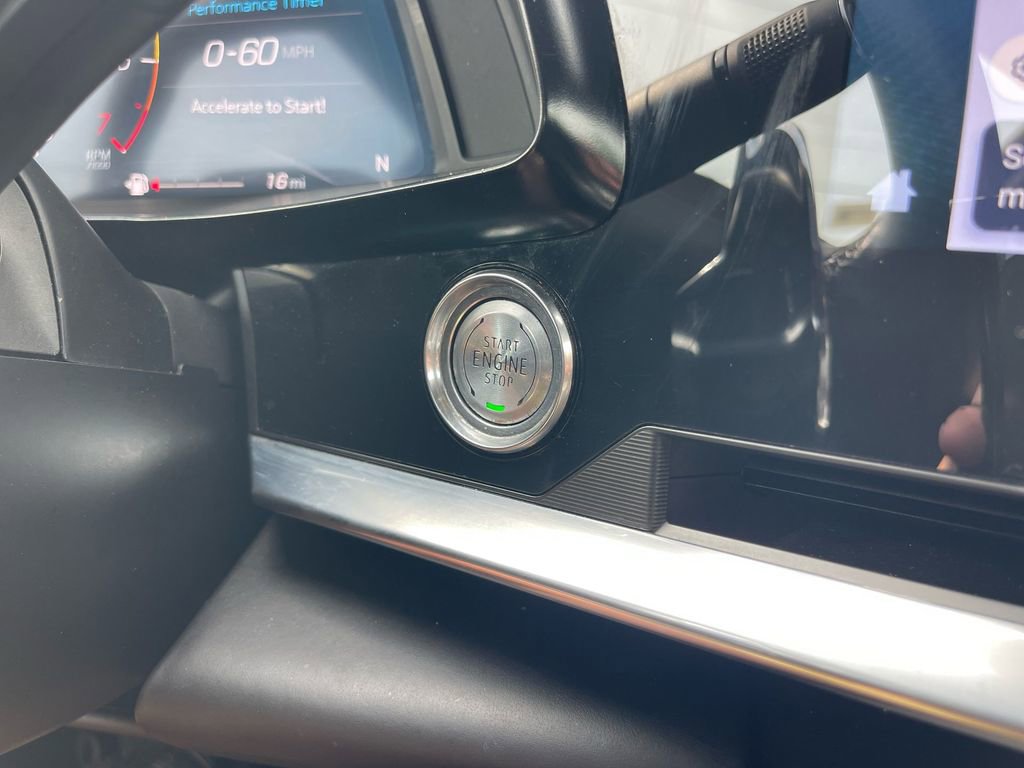 Used 2024 Chevrolet Corvette Stingray Premium Cpe w/ Z51 Performance Package image 21