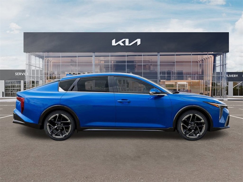 New 2025 Kia K4 GT-Line image 7