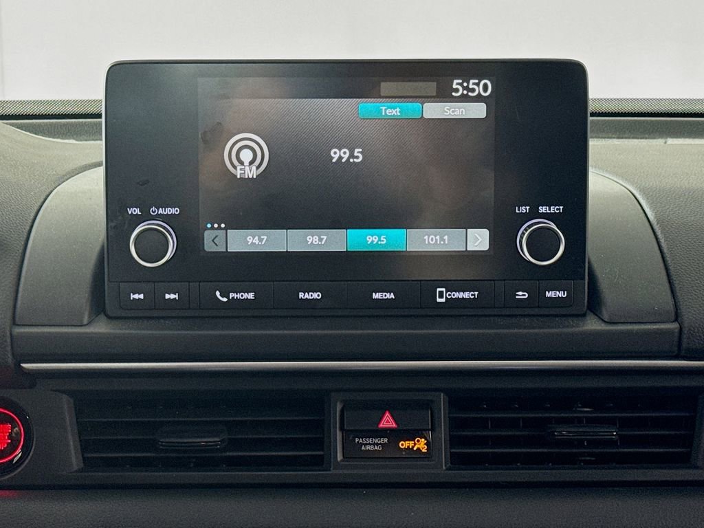 Used 2023 Honda Pilot Sport image 14