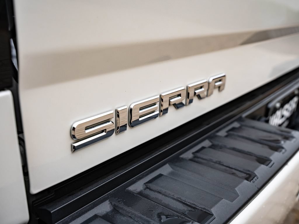 Used 2018 GMC Sierra 1500 Denali w/ Denali Ultimate Package AWD/4WD image 16