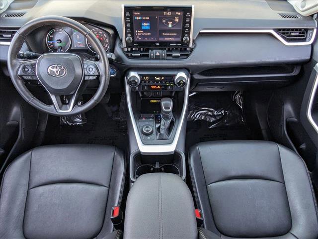 Used 2022 Toyota RAV4 XLE Premium image 19