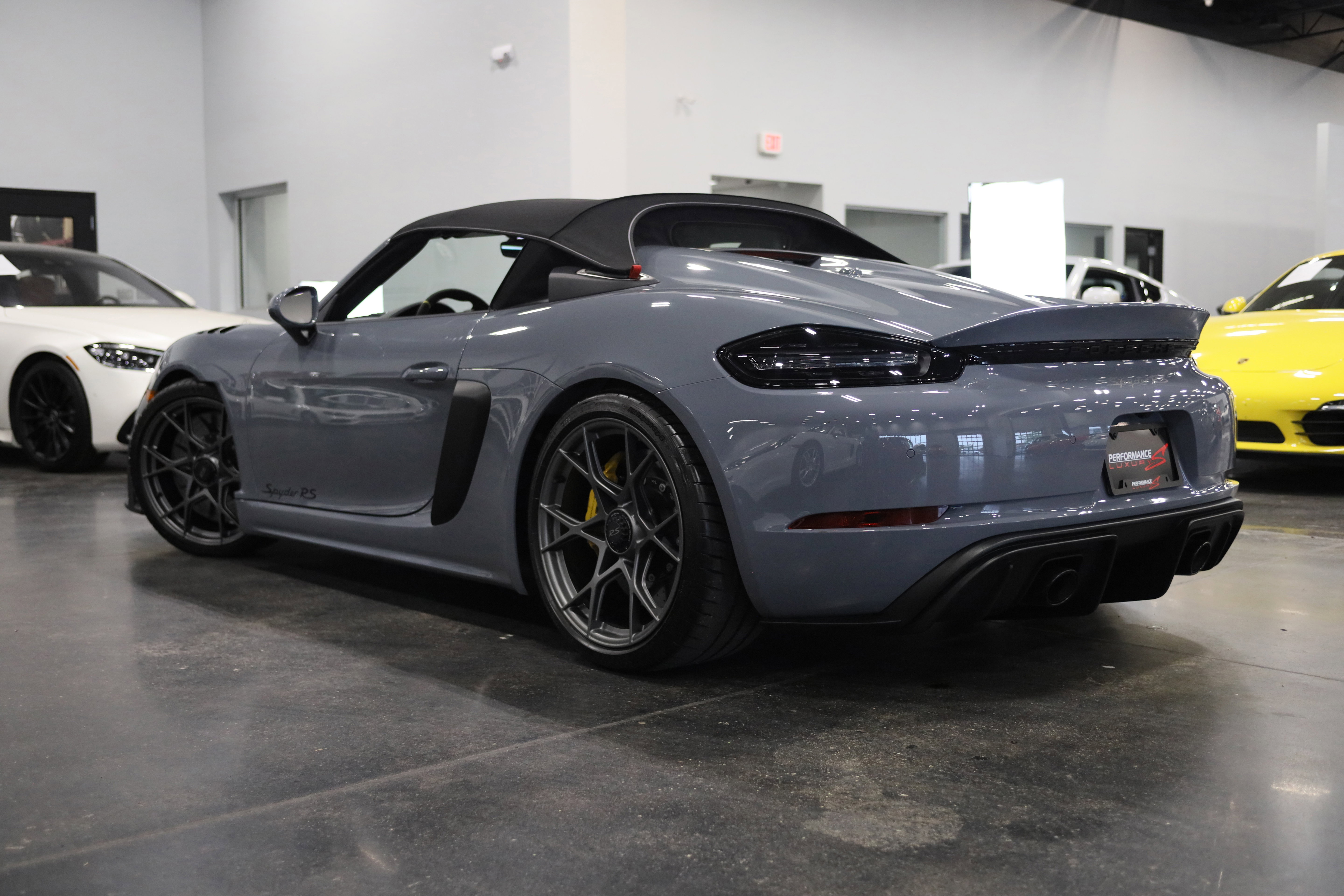 Used 2025 Porsche 718 Boxster Spyder RS w/ Chrono Package RWD image 4