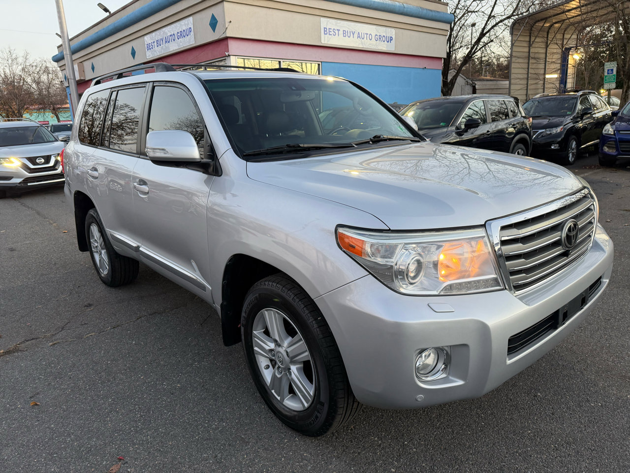 Used 2013 Toyota Land Cruiser image 9