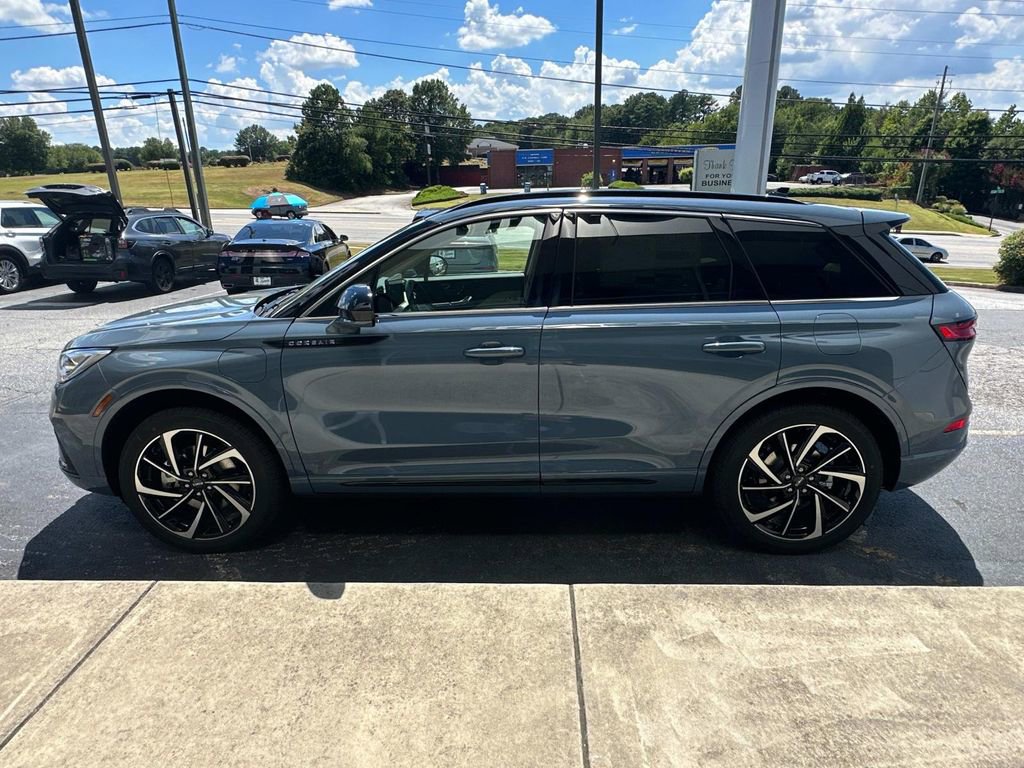 New 2025 Lincoln Corsair Grand Touring w/ Rear Removable Package Tray image 5