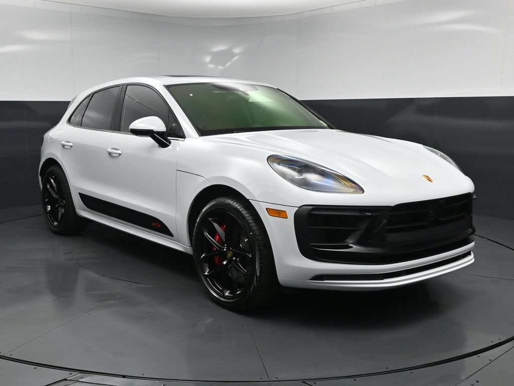 New 2026 Porsche Macan GTS AWD/4WD image 13