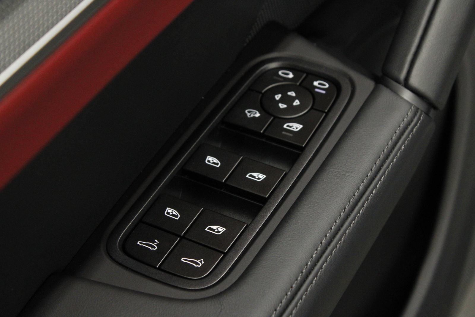 New 2026 Porsche Cayenne AWD/4WD image 28
