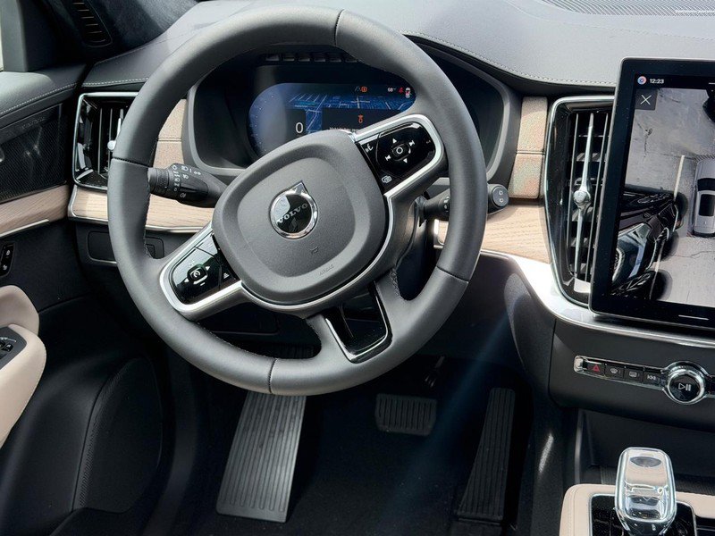New 2026 Volvo XC90 T8 Ultra w/ Lounge Package AWD/4WD image 6