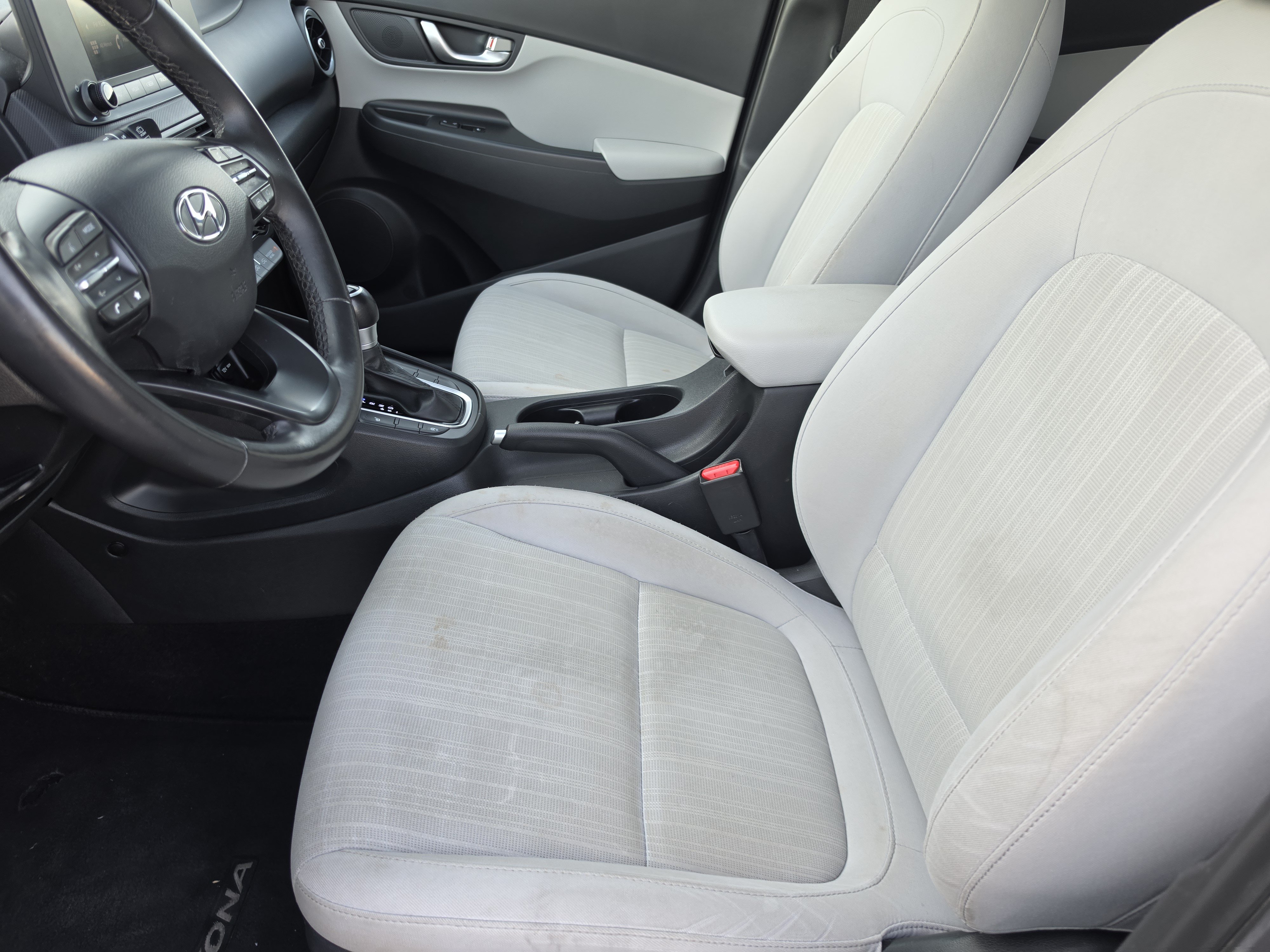 Used 2022 Hyundai Kona SEL w/ Convenience Package FWD image 7