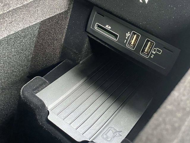 Used 2020 Mercedes-Benz S 560 4MATIC Sedan image 34