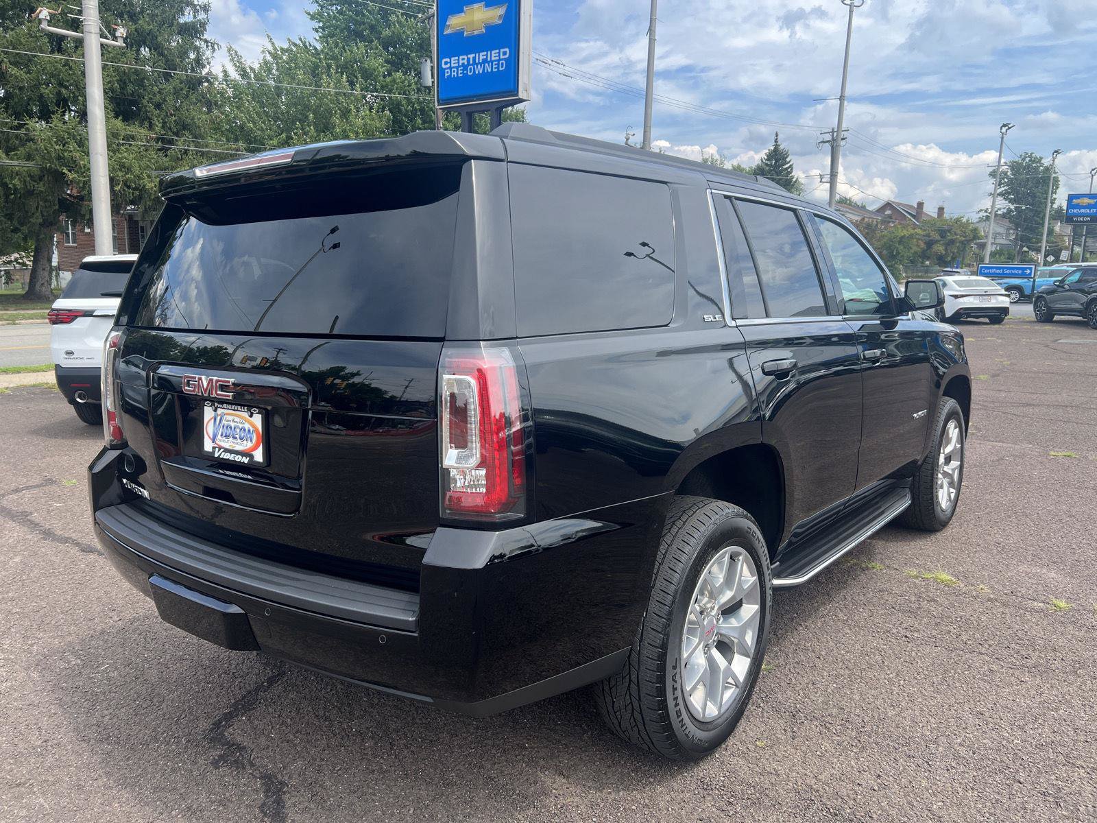 Used 2020 GMC Yukon SLE w/ SLE Value Package AWD/4WD image 7