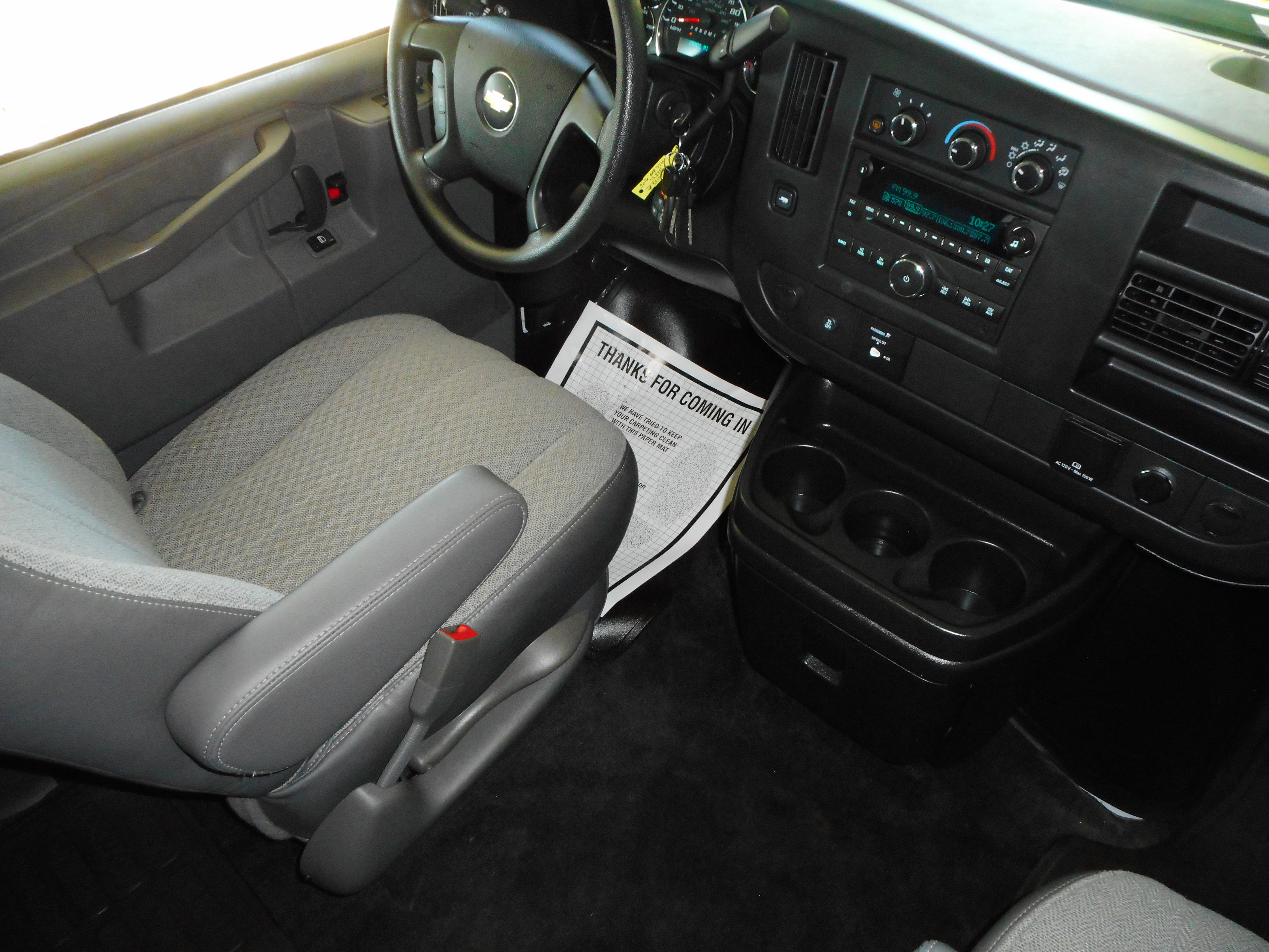Used 2016 Chevrolet Express 3500 LT w/ LT Preferred Equipment Group RWD image 26