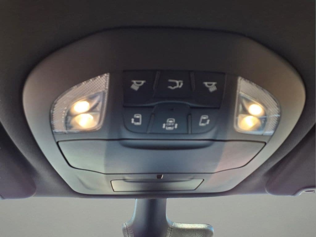 New 2027 Chrysler Pacifica Select AWD/4WD image 28