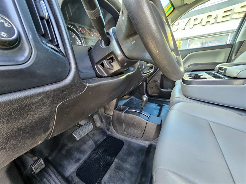 Used 2016 Chevrolet Silverado 2500 W/T AWD/4WD image 17