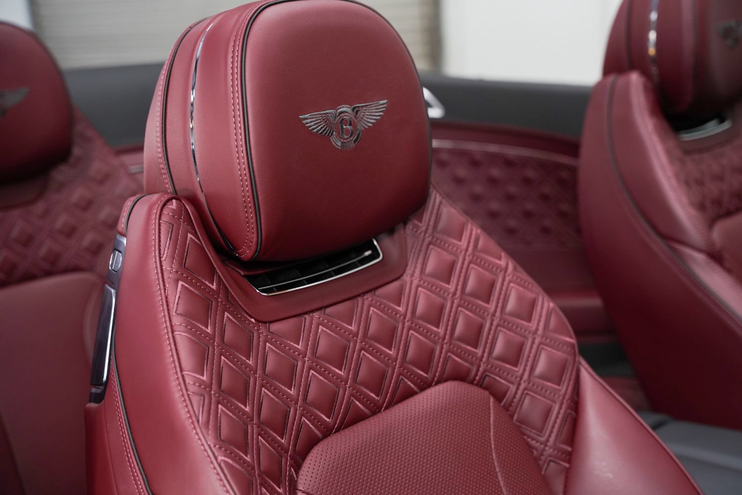 Used 2021 Bentley Continental GT V8 AWD/4WD image 44