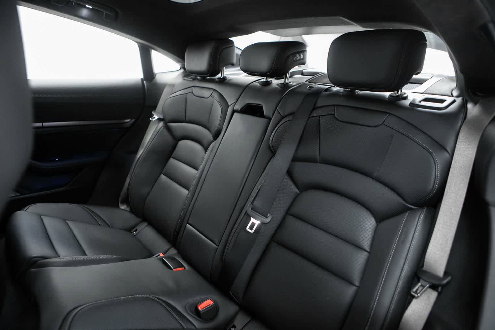 New 2026 Porsche Taycan Turbo AWD/4WD image 38