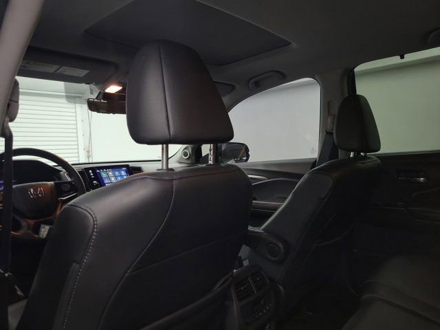 Certified 2021 Honda Pilot Special Edition image 13