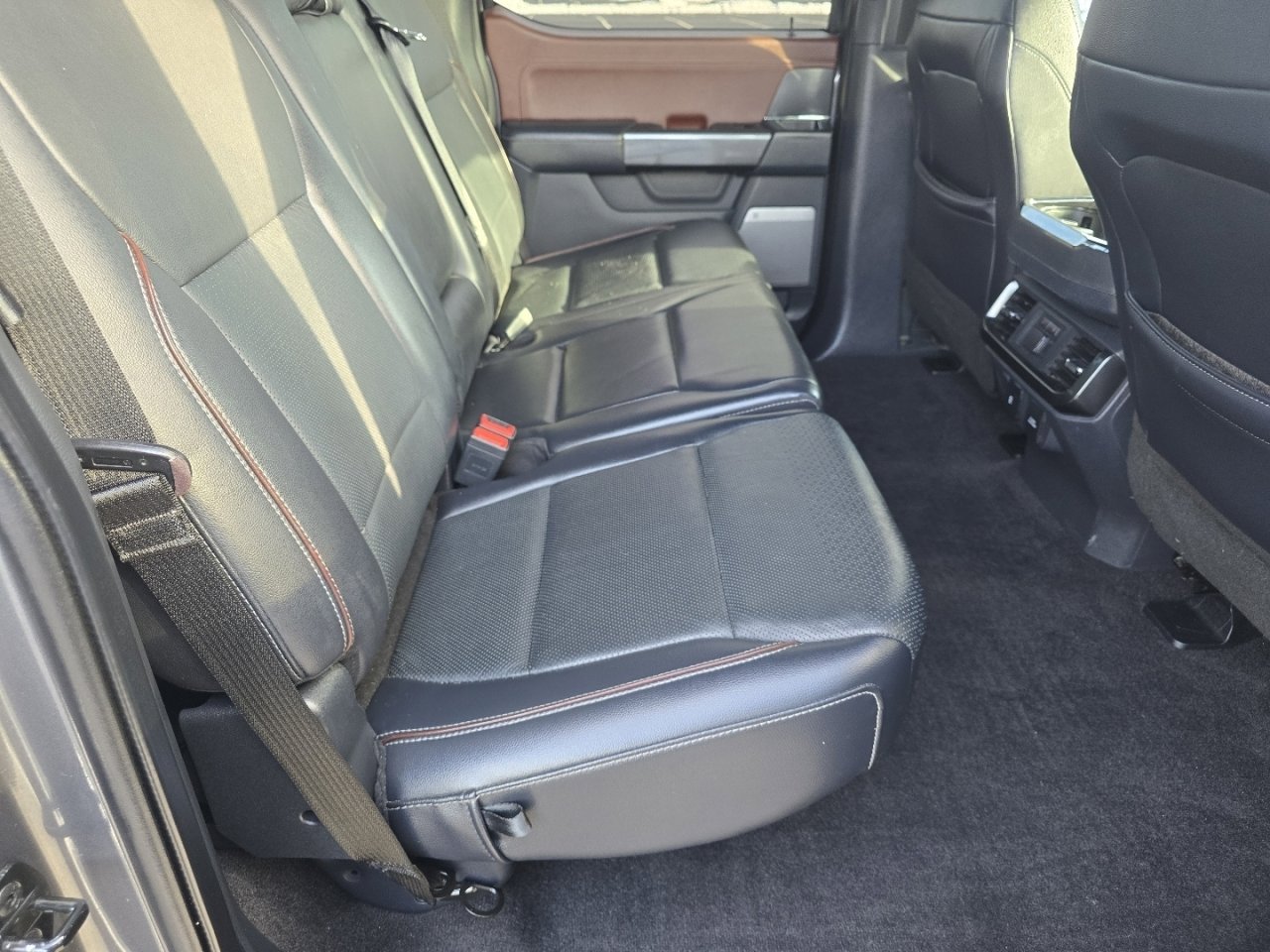 Used 2021 Ford F150 Lariat w/ Equipment Group 502A High image 25