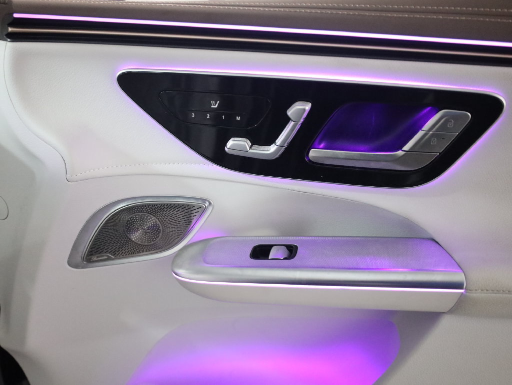 Used 2023 Mercedes-Benz EQE 350+ 4MATIC SUV w/ AMG Line Exterior Package image 58