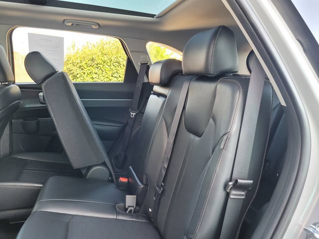 Certified 2024 Kia Sorento S w/ Panoramic Sunroof Package FWD image 16