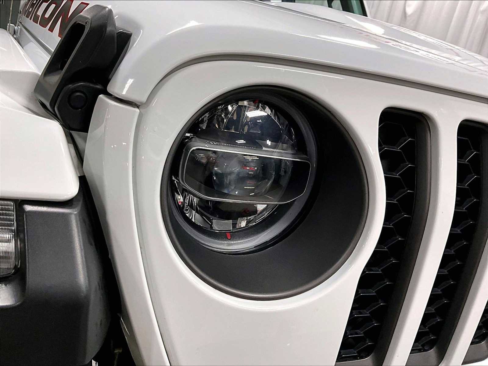 Used 2022 Jeep Wrangler Unlimited Rubicon w/ Xtreme Recon 35" Tire Package image 15