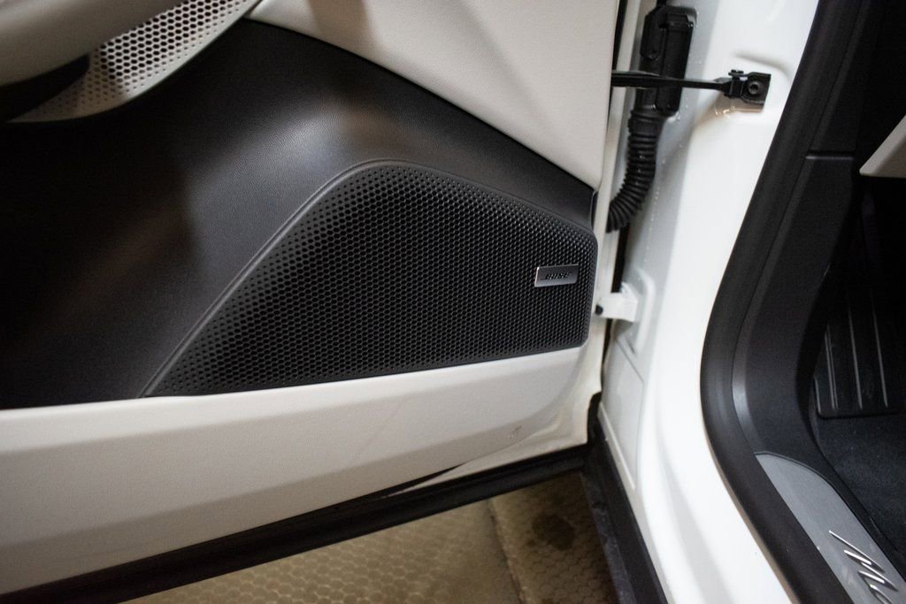 Used 2025 Porsche Macan 4S Electric image 22