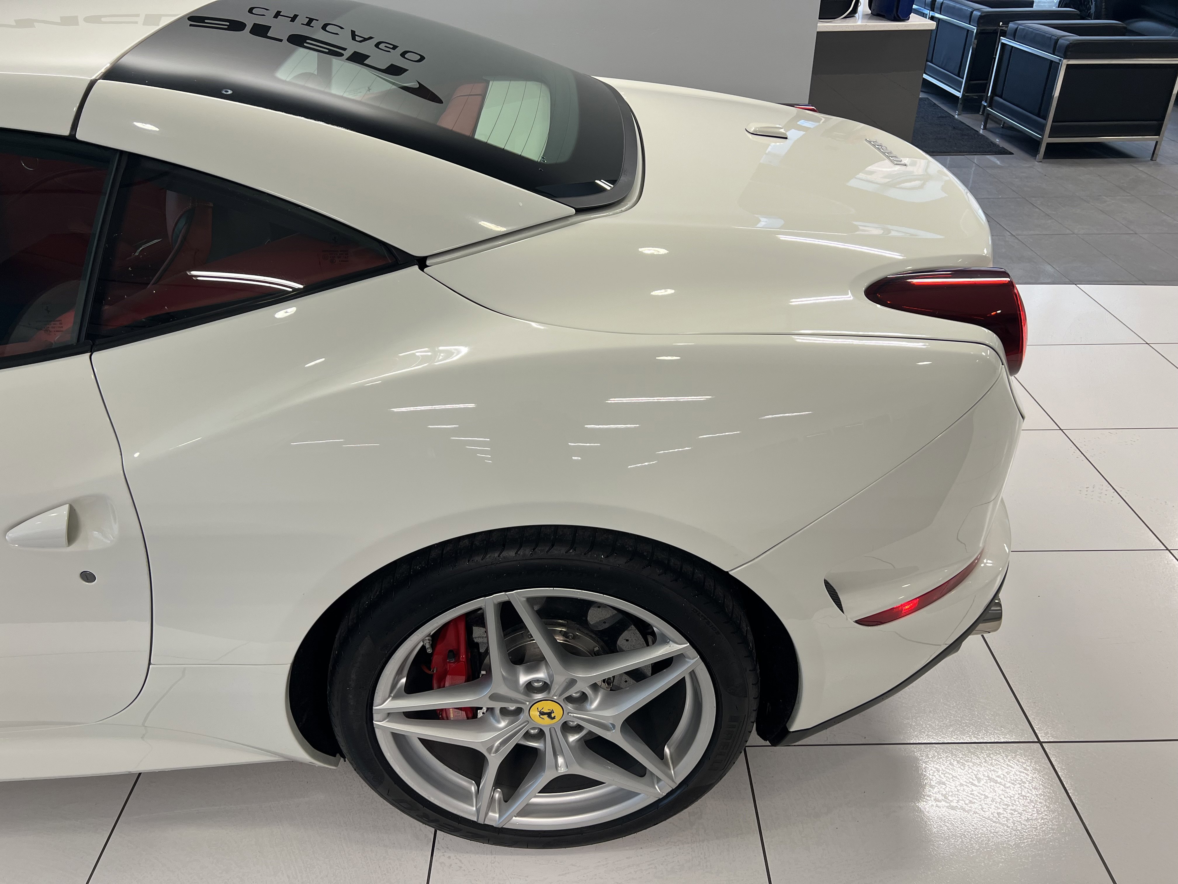 Used 2017 Ferrari California T image 13