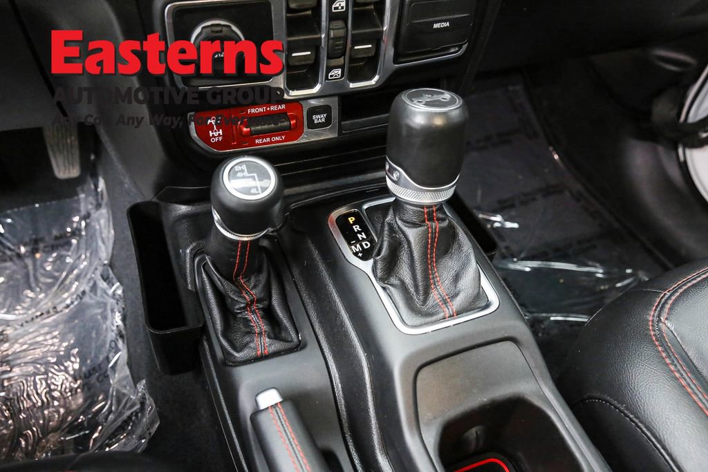 Used 2020 Jeep Wrangler Unlimited Rubicon w/ LED Lighting Group AWD/4WD image 13