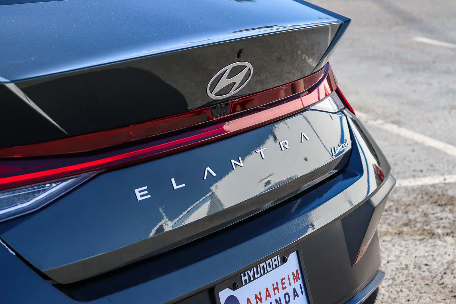 New 2026 Hyundai Elantra Limited FWD image 27