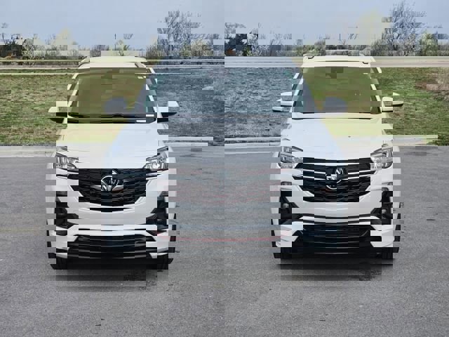 Used 2020 Buick Encore GX Select w/ Sport Touring Package image 2