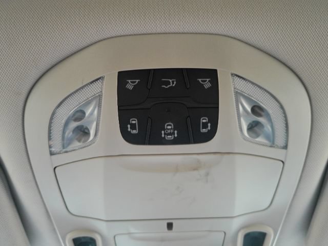 Used 2023 Chrysler Pacifica Limited FWD image 58