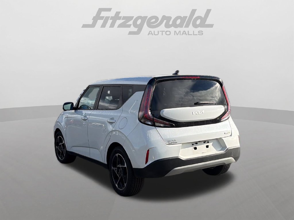 Used 2024 Kia Soul EX FWD image 6