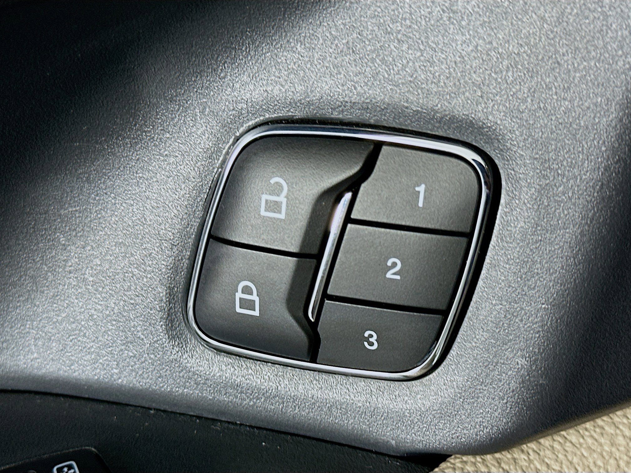 Used 2024 Ford Expedition Max Limited image 26